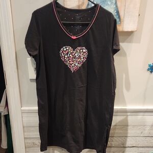 Simply Basic Women's Sz L (14/16) Heart V-neck Sleep Shirt
